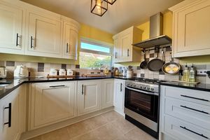 Kitchen- click for photo gallery